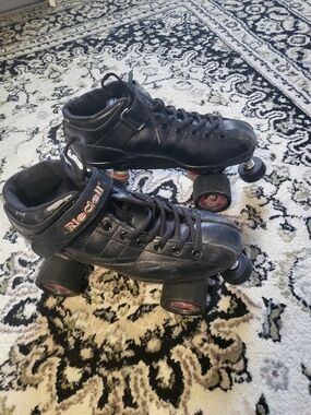 Riedel Black Quad Roller Skates